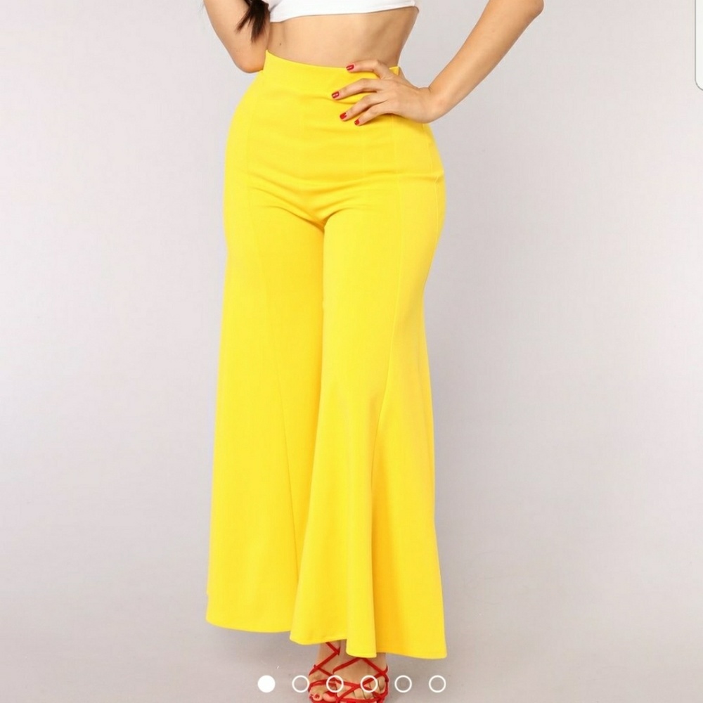 Yellow pants (perfect for summer)